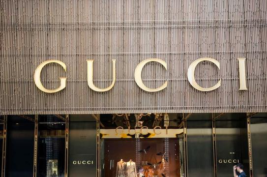 Gucci等大牌为何拒开天猫店，更爱做“微商”？