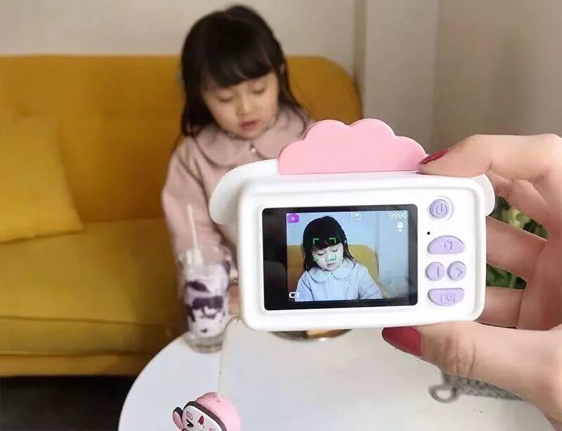 送给孩子探索世界的六一节礼物，萌卡丘儿童数码相机