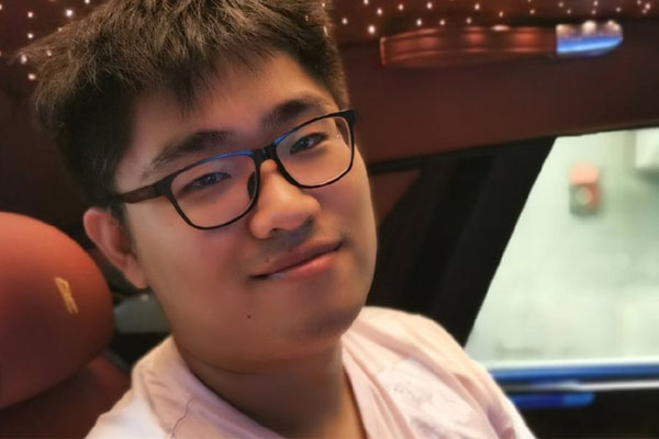电一王者：隔壁老王