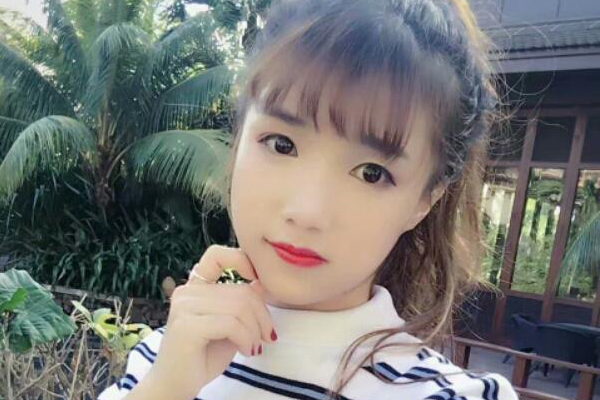 快手红人：薇薇欧尼